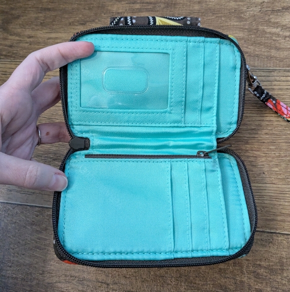 NWT Vera Bradley Wristlet In Flower Shower Floral Print - Picture 6 of 6